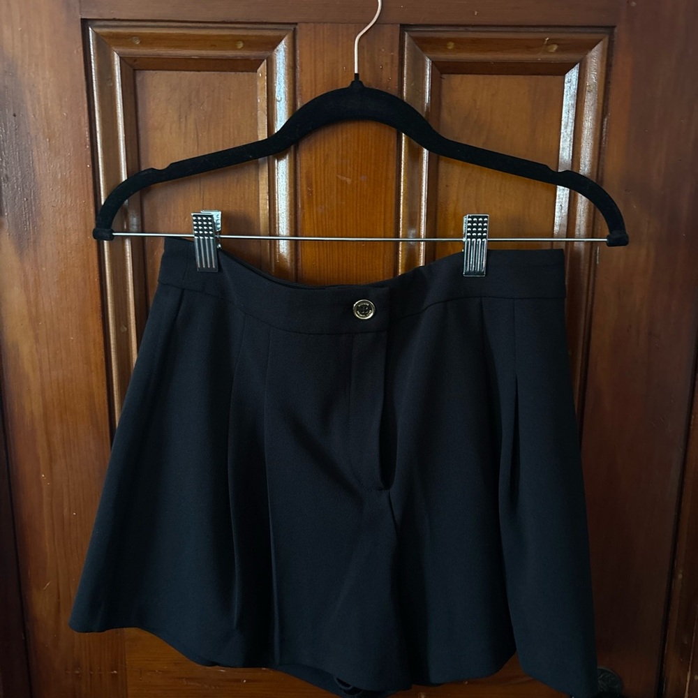 Michael Kors Black Pleated High-Waist Skort